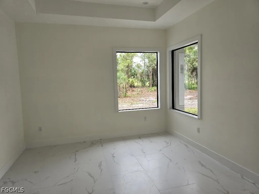 3943 16th Avenue NE Naples FL 34120