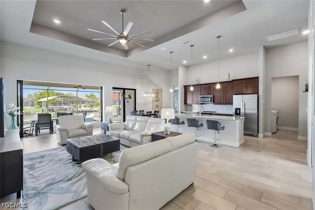 1833 SW 49th Terrace Cape Coral FL 33914