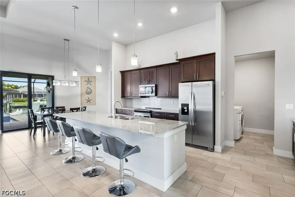 1833 SW 49th Terrace Cape Coral FL 33914