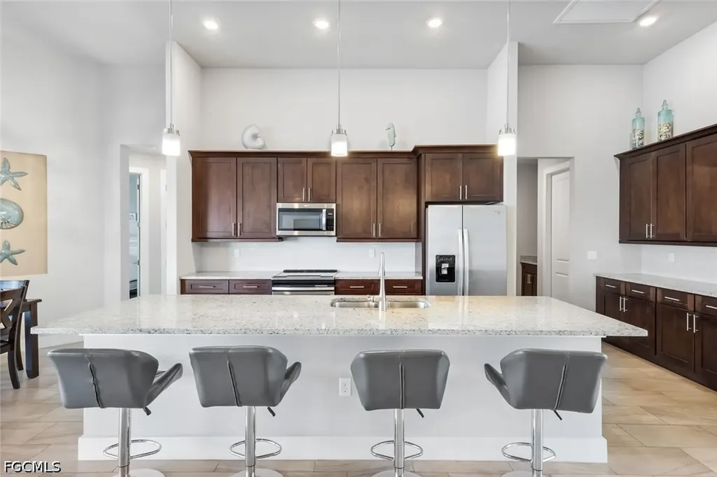 1833 SW 49th Terrace Cape Coral FL 33914