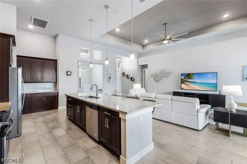 1833 SW 49th Terrace Cape Coral FL 33914