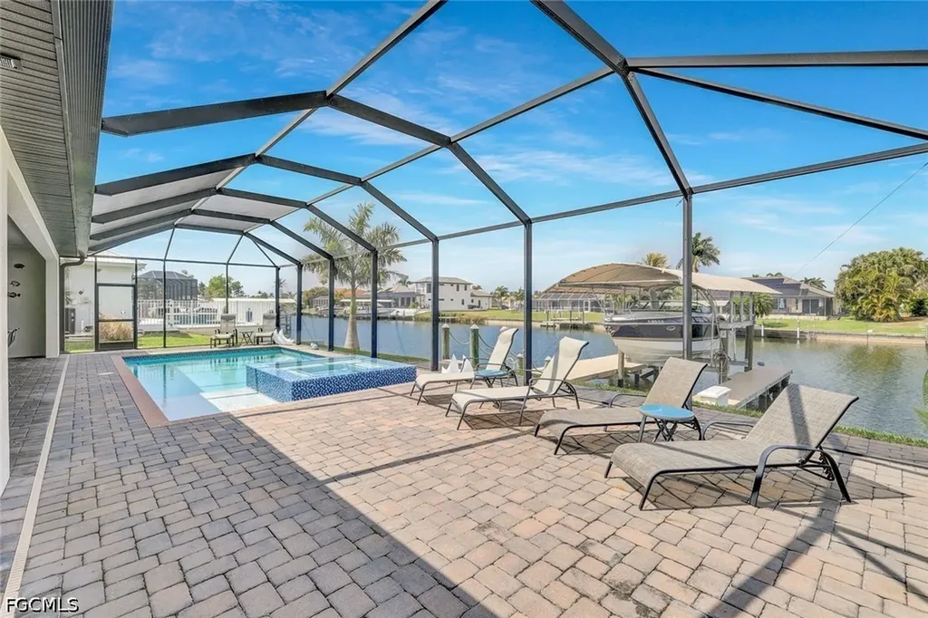 1833 SW 49th Terrace Cape Coral FL 33914