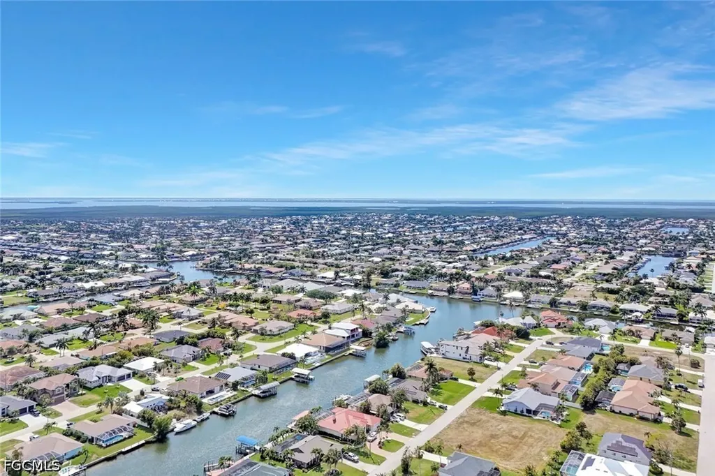 1833 SW 49th Terrace Cape Coral FL 33914