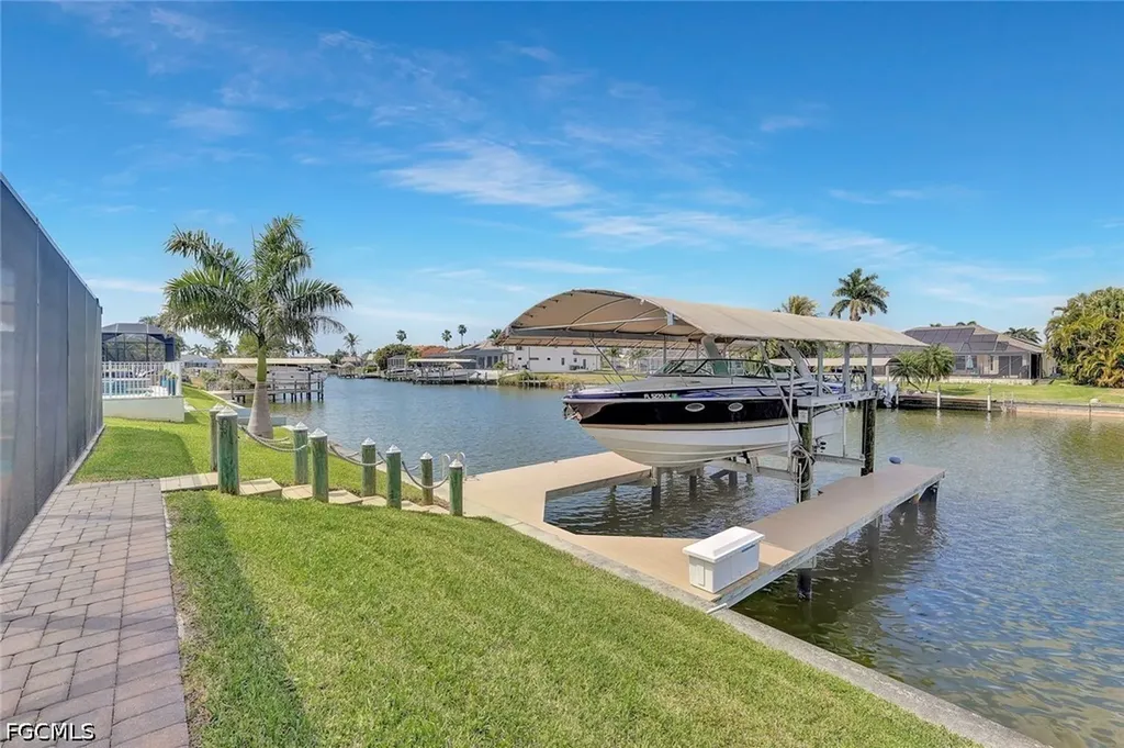 1833 SW 49th Terrace Cape Coral FL 33914