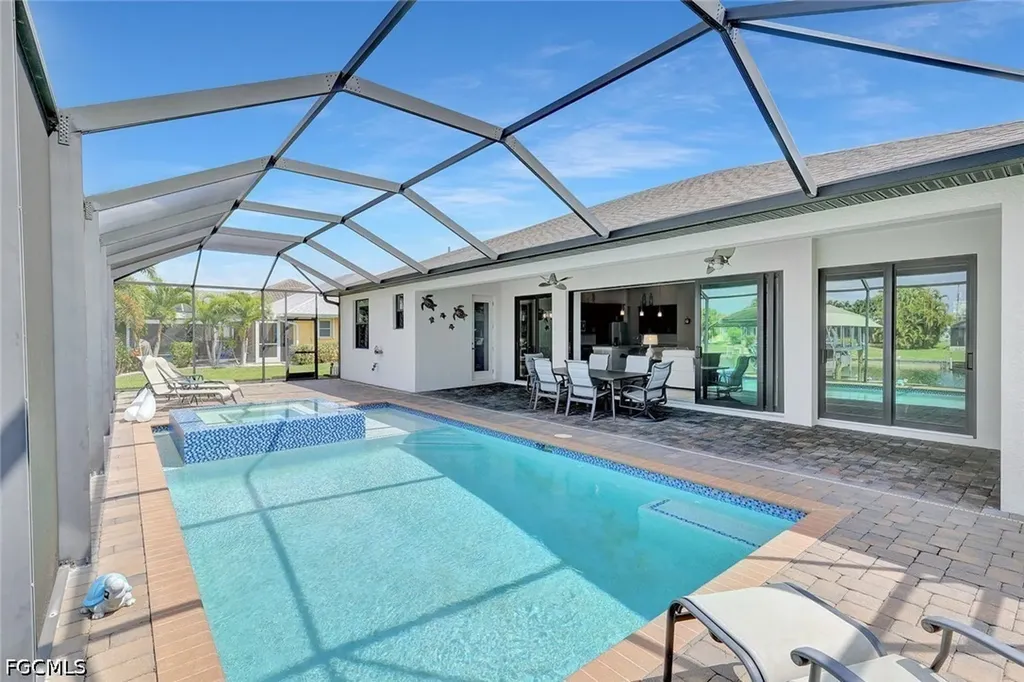 1833 SW 49th Terrace Cape Coral FL 33914