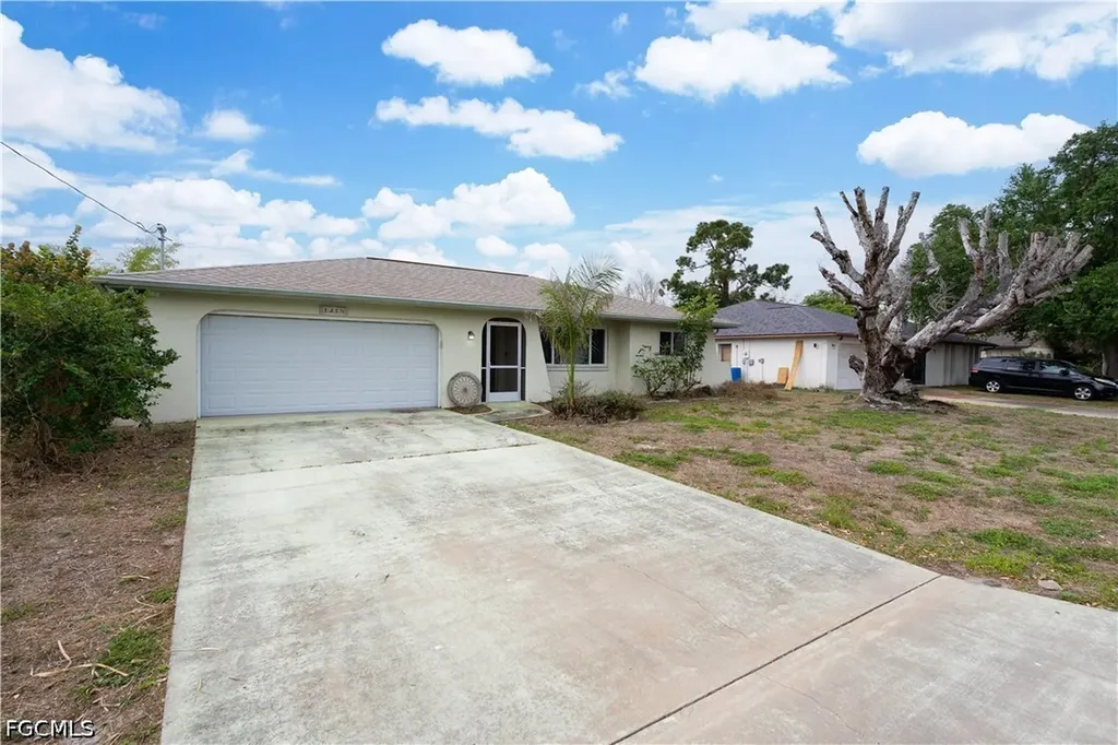 1318 SE 14th Street Cape Coral FL 33990