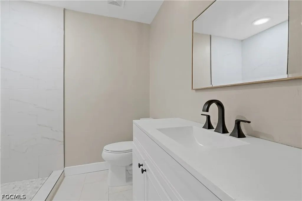 1725 SE 3rd Street Cape Coral FL 33990