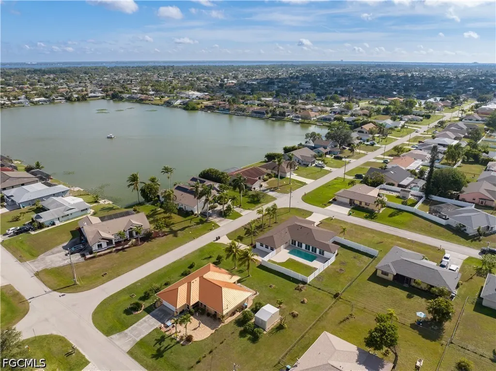 1725 SE 3rd Street Cape Coral FL 33990