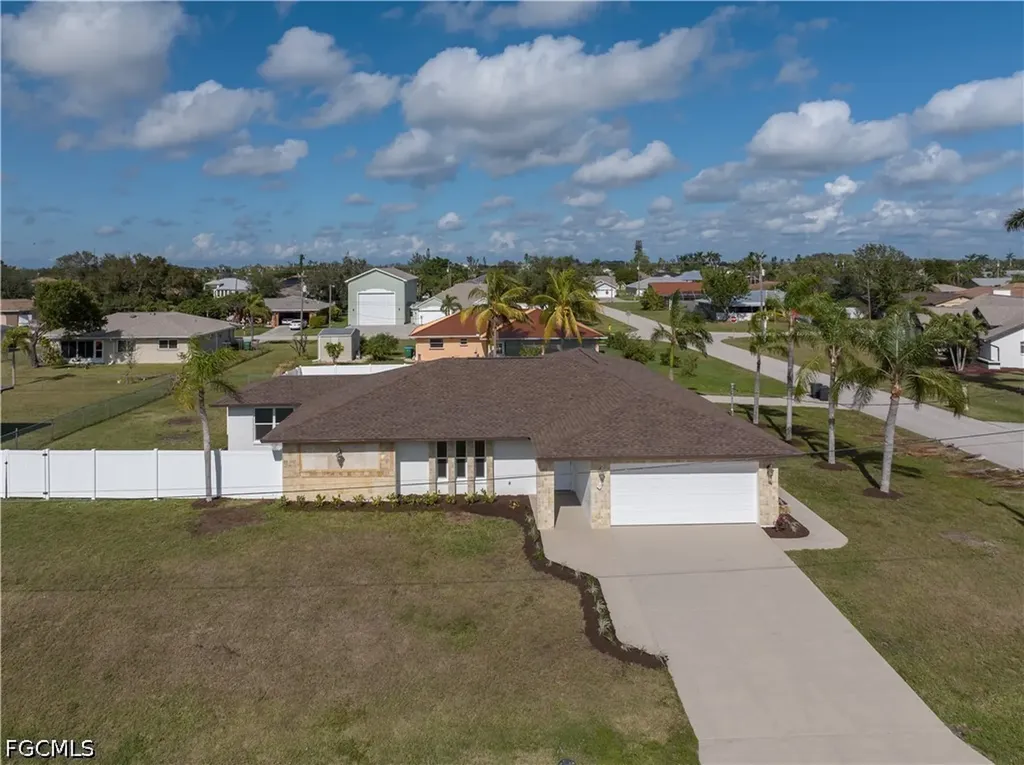 1725 SE 3rd Street Cape Coral FL 33990