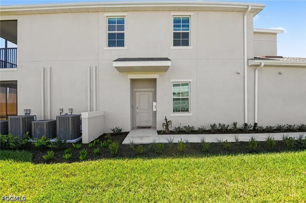 20590 Hazelnut Court S Lehigh Acres FL 33936