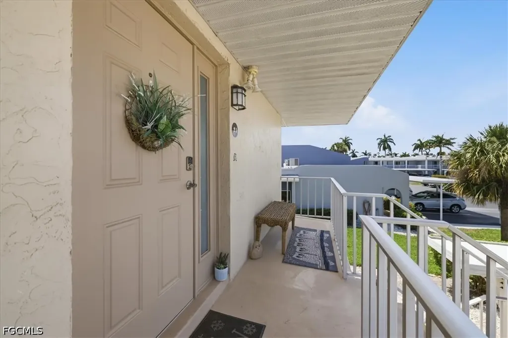 4231 SE 19th Place Cape Coral FL 33904