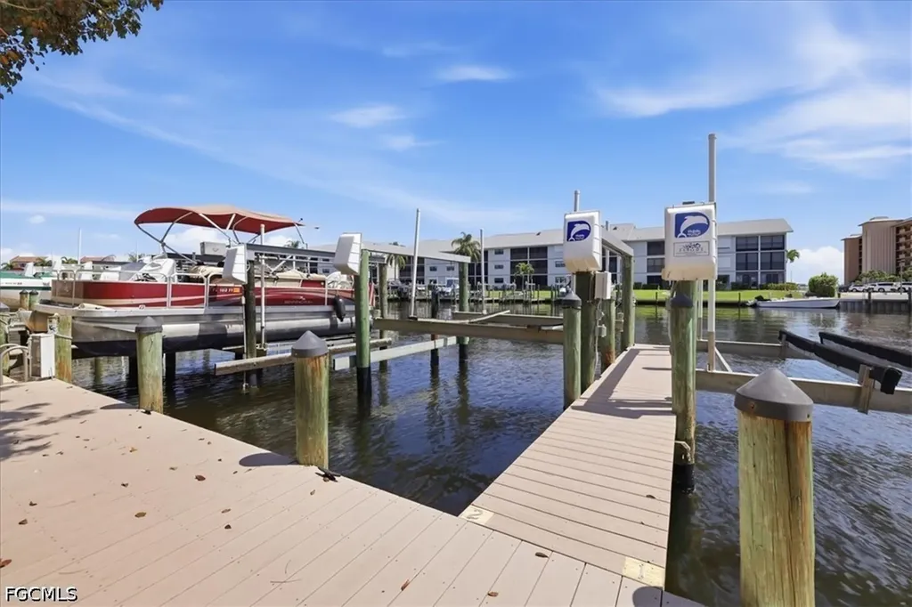 4231 SE 19th Place Cape Coral FL 33904