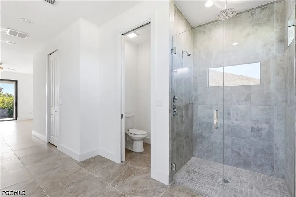 1119 NW 28th Place Cape Coral FL 33993