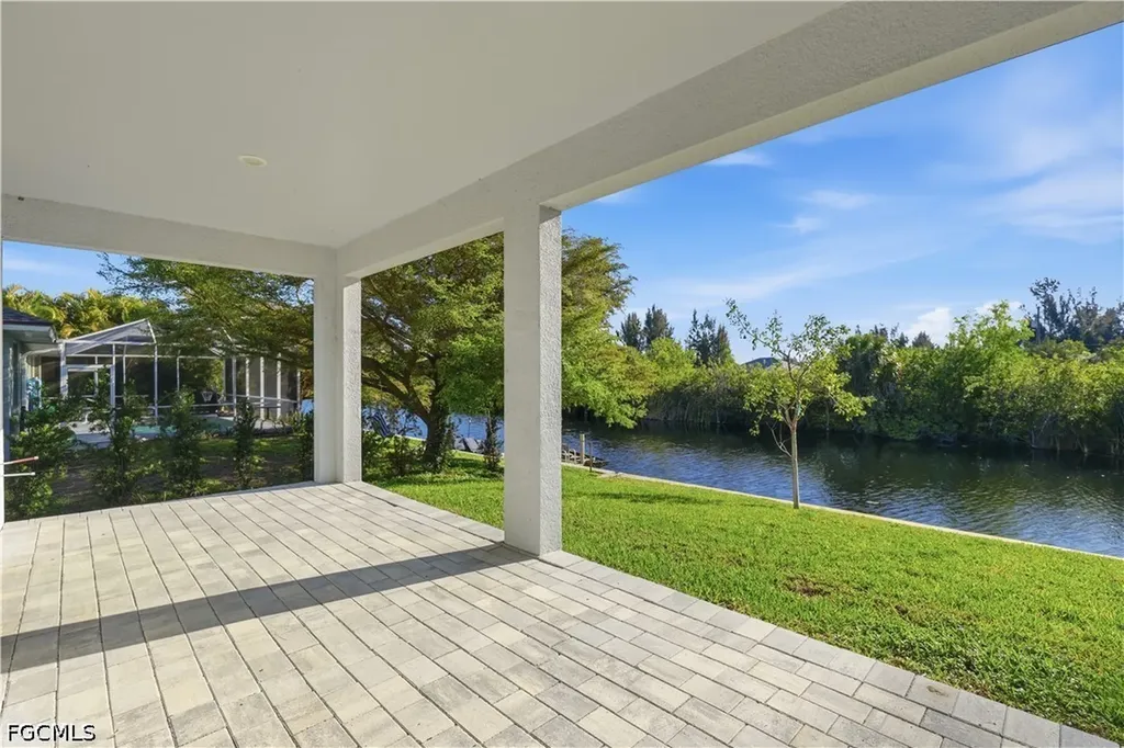 1119 NW 28th Place Cape Coral FL 33993