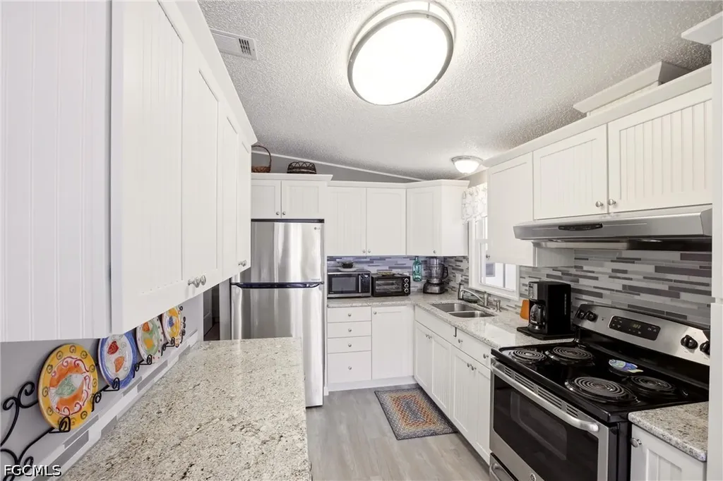 4940 Pinfish Lane St. James City FL 33956