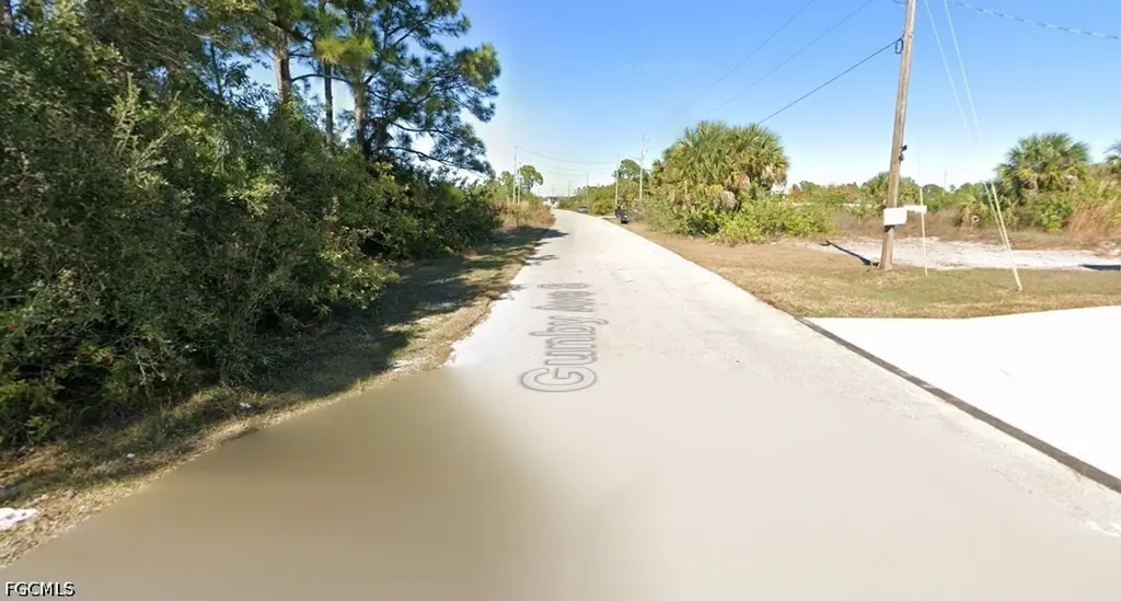 1112 Gunby Avenue S Lehigh Acres FL 33974
