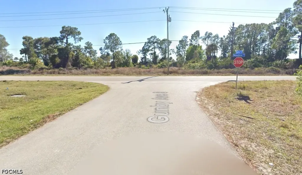 1112 Gunby Avenue S Lehigh Acres FL 33974