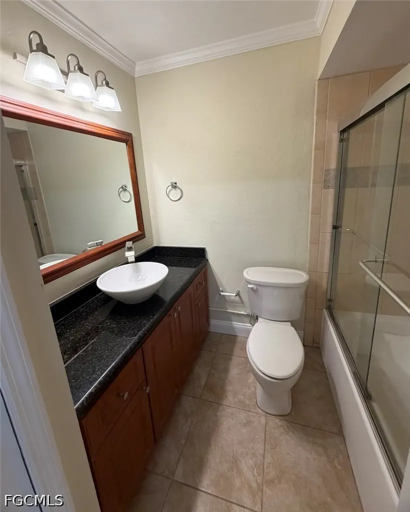 4513 SW 8th Court Cape Coral FL 33914
