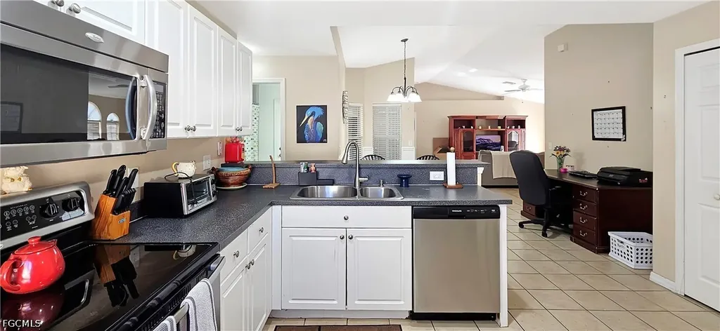 17565 Phlox Drive Fort Myers FL 33967