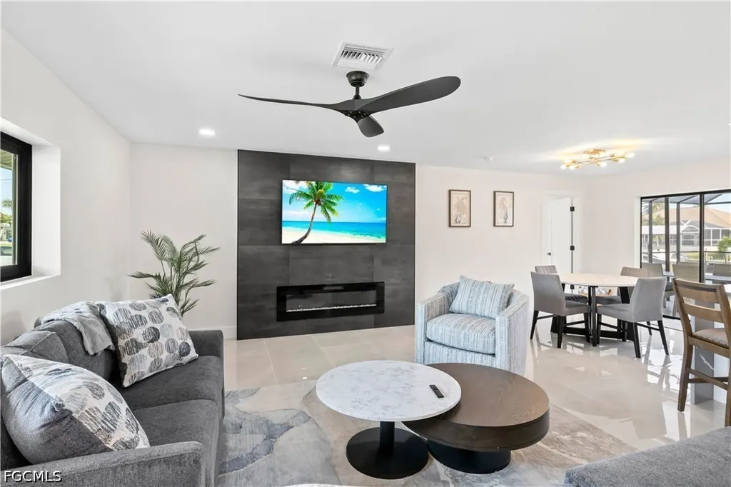 5323 SW 11th Court Cape Coral FL 33914