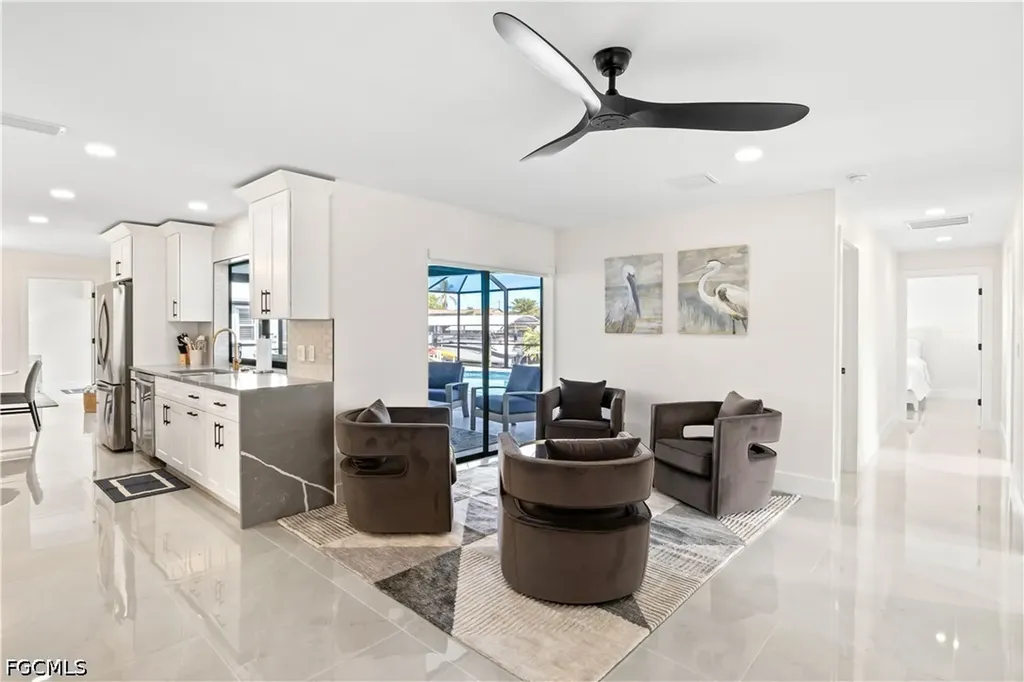 5323 SW 11th Court Cape Coral FL 33914