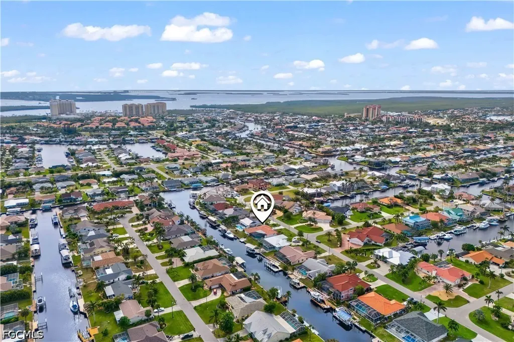 5323 SW 11th Court Cape Coral FL 33914