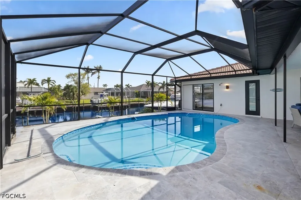 5323 SW 11th Court Cape Coral FL 33914