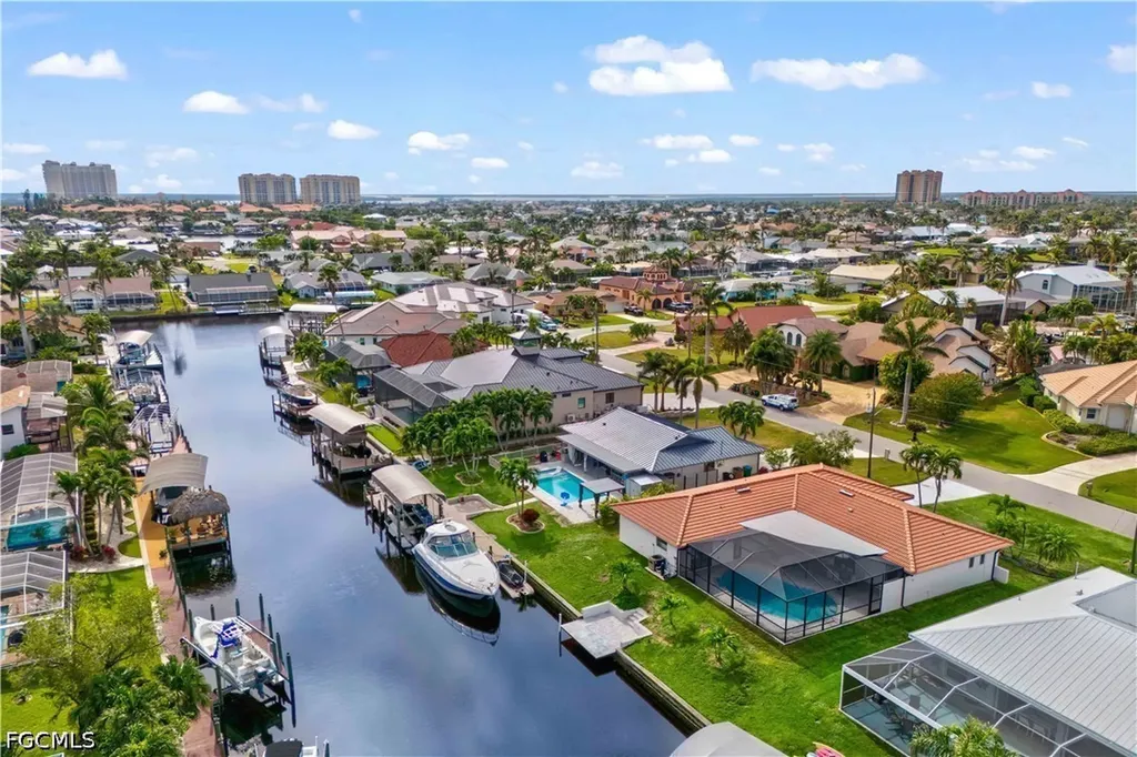 5323 SW 11th Court Cape Coral FL 33914