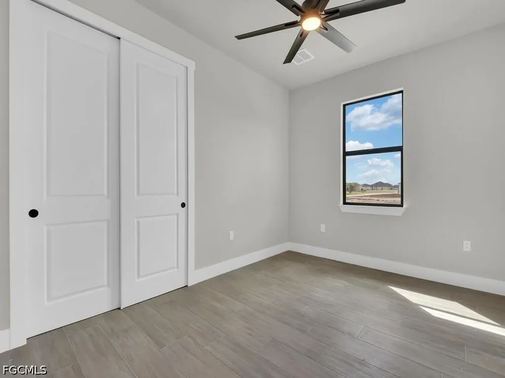 1517 NW 21st Place Cape Coral FL 33993
