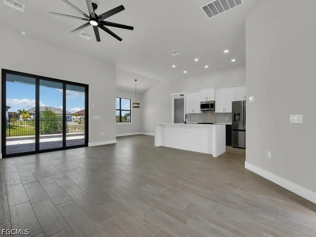 1517 NW 21st Place Cape Coral FL 33993