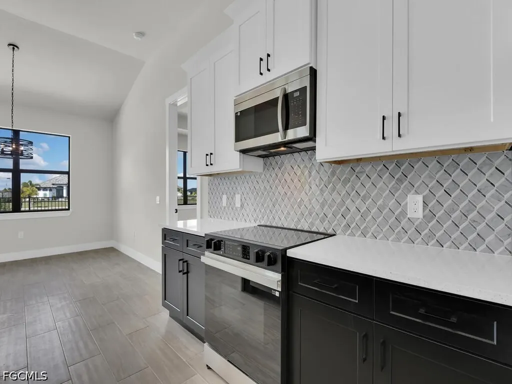 1517 NW 21st Place Cape Coral FL 33993