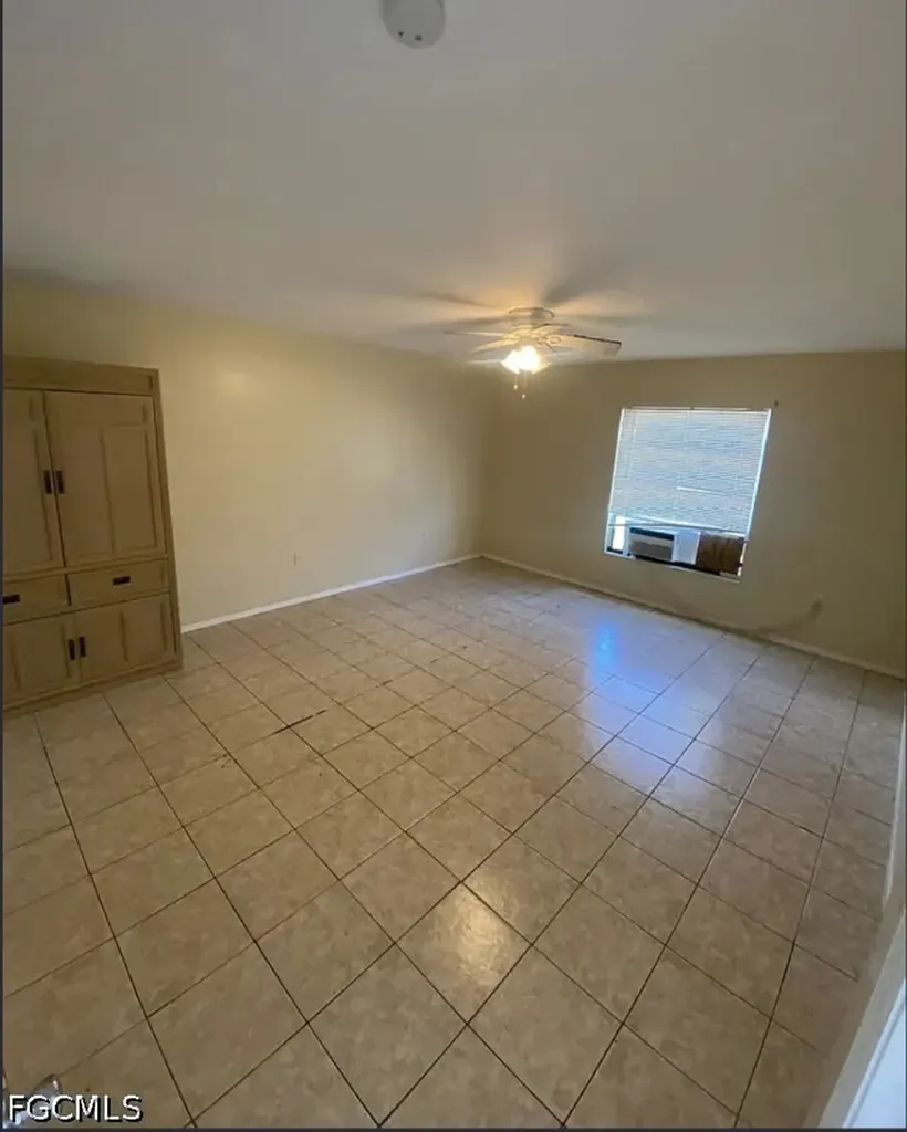 2985 Saint Charles Street Fort Myers FL 33916