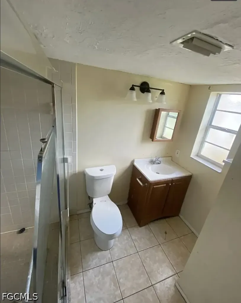 2985 Saint Charles Street Fort Myers FL 33916