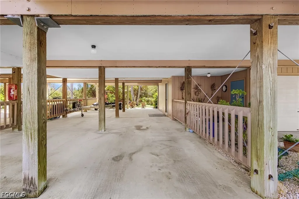 7597 Captains Harbor Drive Bokeelia FL 33922