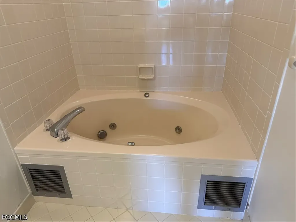 123 SW 47th Terrace Cape Coral FL 33914