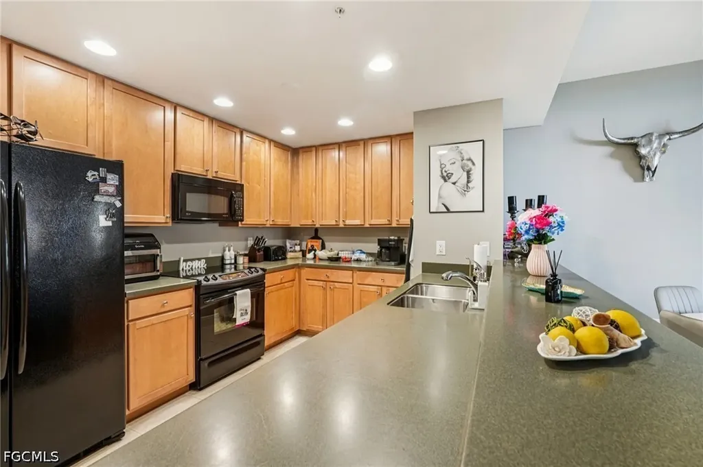 5781 Cape Harbour Drive Cape Coral FL 33914