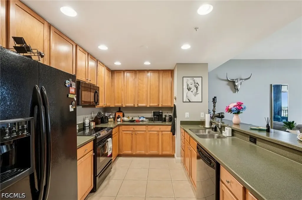 5781 Cape Harbour Drive Cape Coral FL 33914