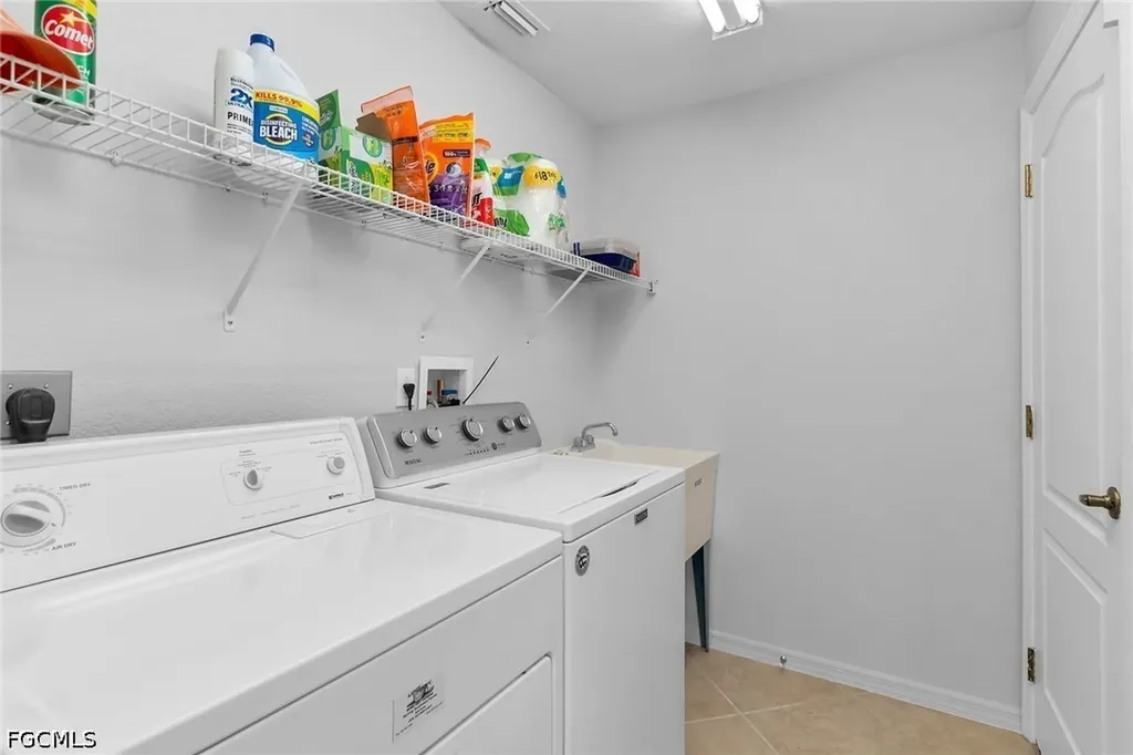 2009 SW 36th Terrace Cape Coral FL 33914