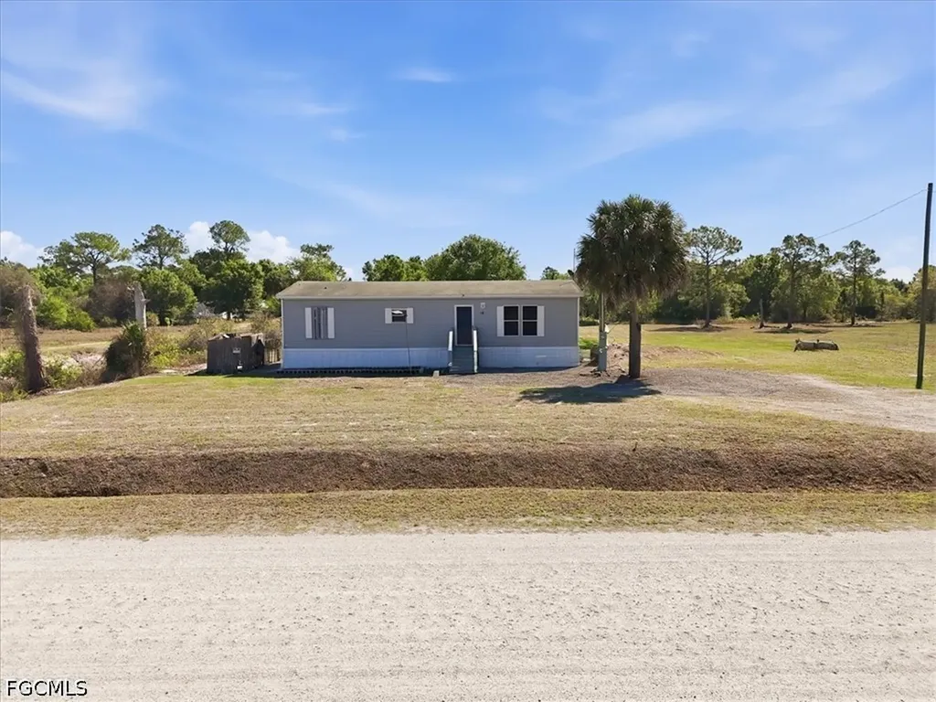 415 S Kennel Street Clewiston FL 33440