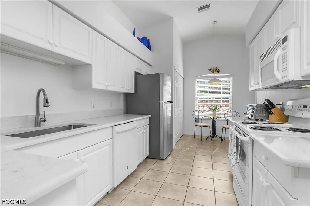 26800 Rosewood Pointe Lane Bonita Springs FL 34135
