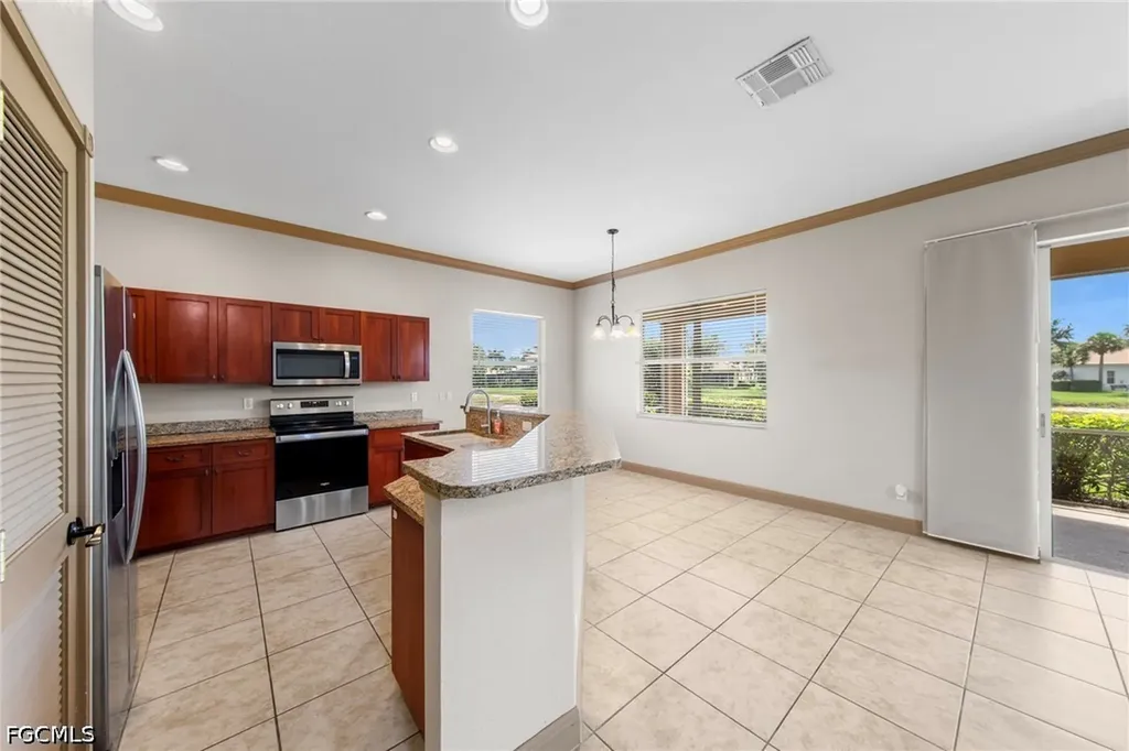 2537 Deerfield Lake Court Cape Coral FL 33909