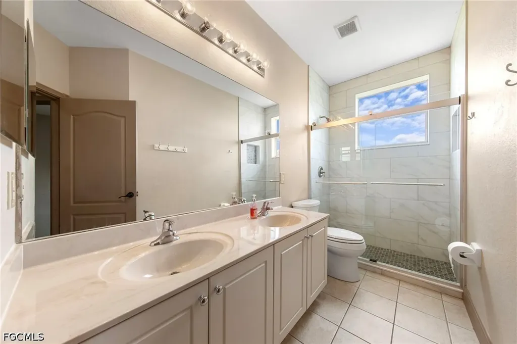 2537 Deerfield Lake Court Cape Coral FL 33909