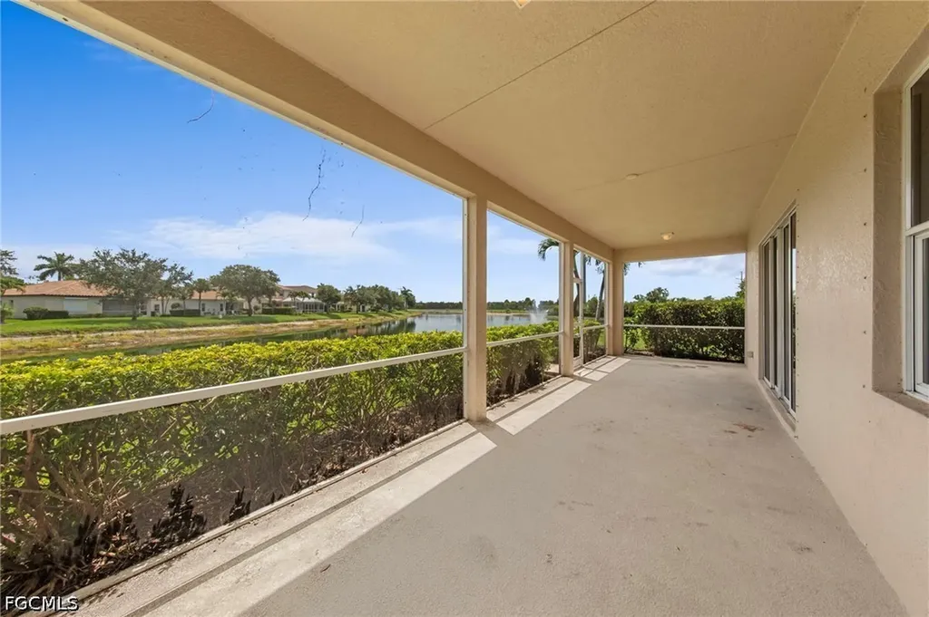 2537 Deerfield Lake Court Cape Coral FL 33909