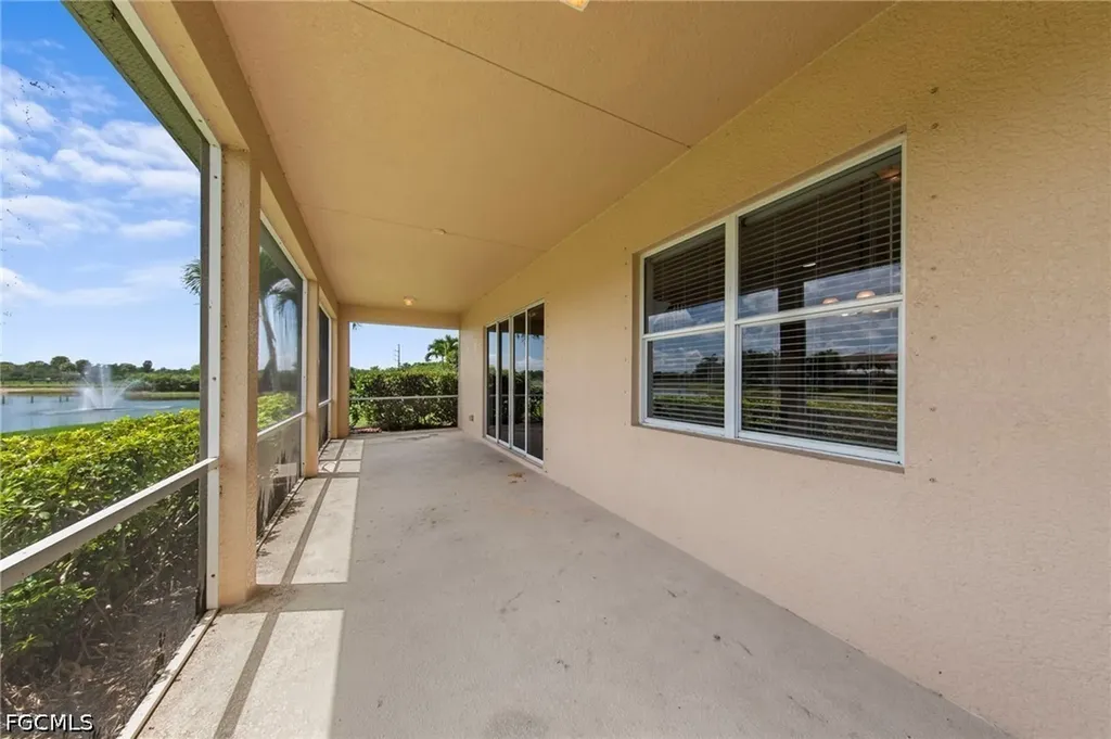2537 Deerfield Lake Court Cape Coral FL 33909