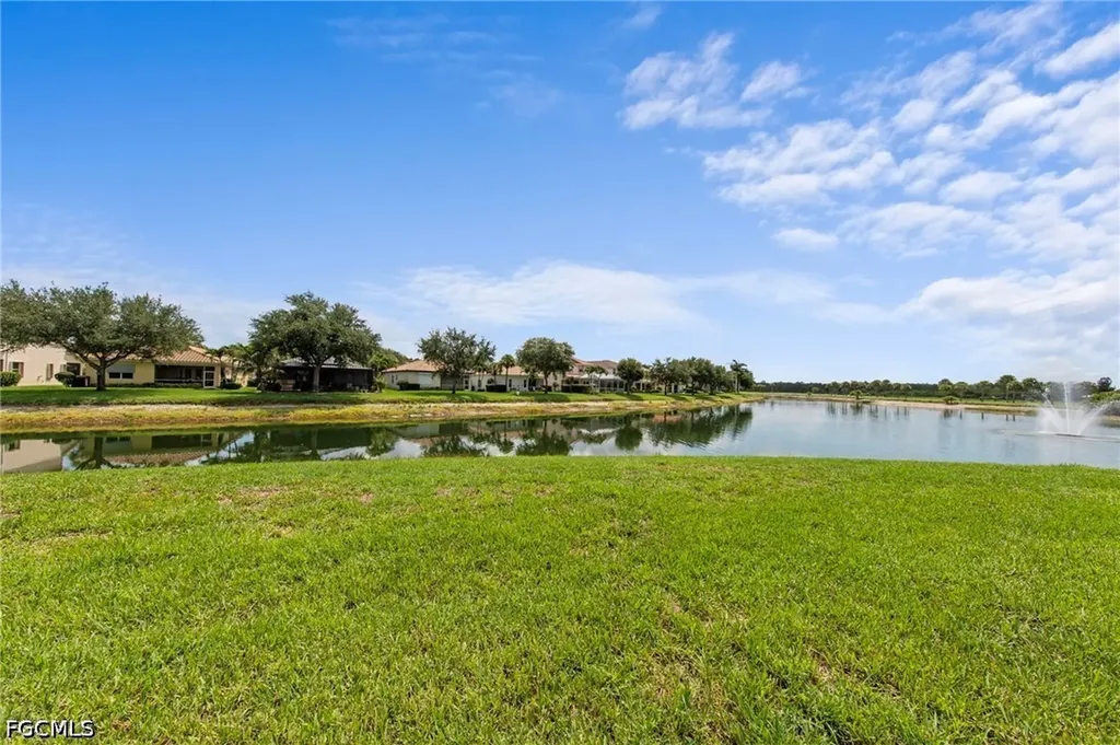 2537 Deerfield Lake Court Cape Coral FL 33909
