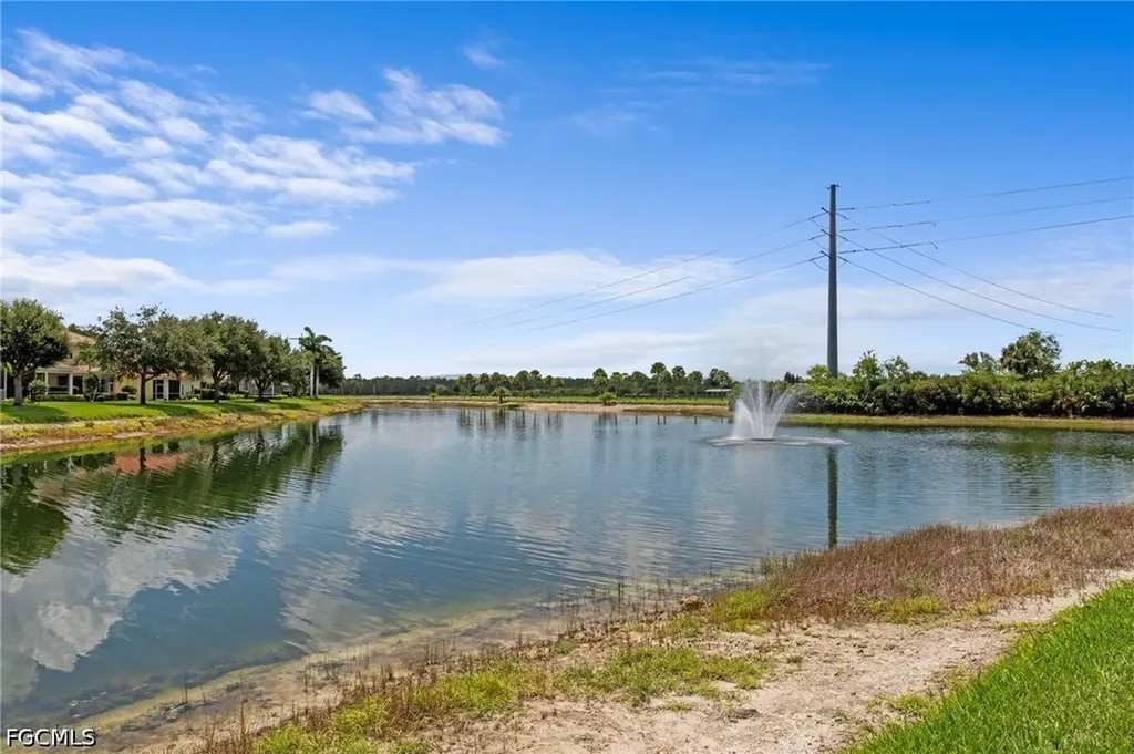 2537 Deerfield Lake Court Cape Coral FL 33909