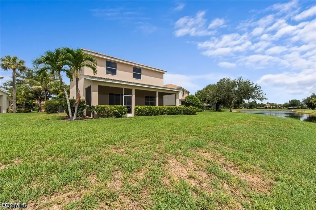 2537 Deerfield Lake Court Cape Coral FL 33909