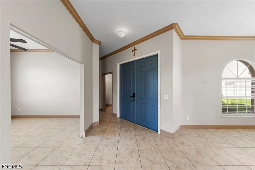 2537 Deerfield Lake Court Cape Coral FL 33909