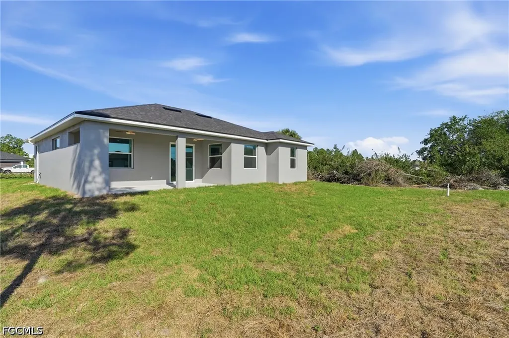429 Palmyra Avenue Lehigh Acres FL 33974