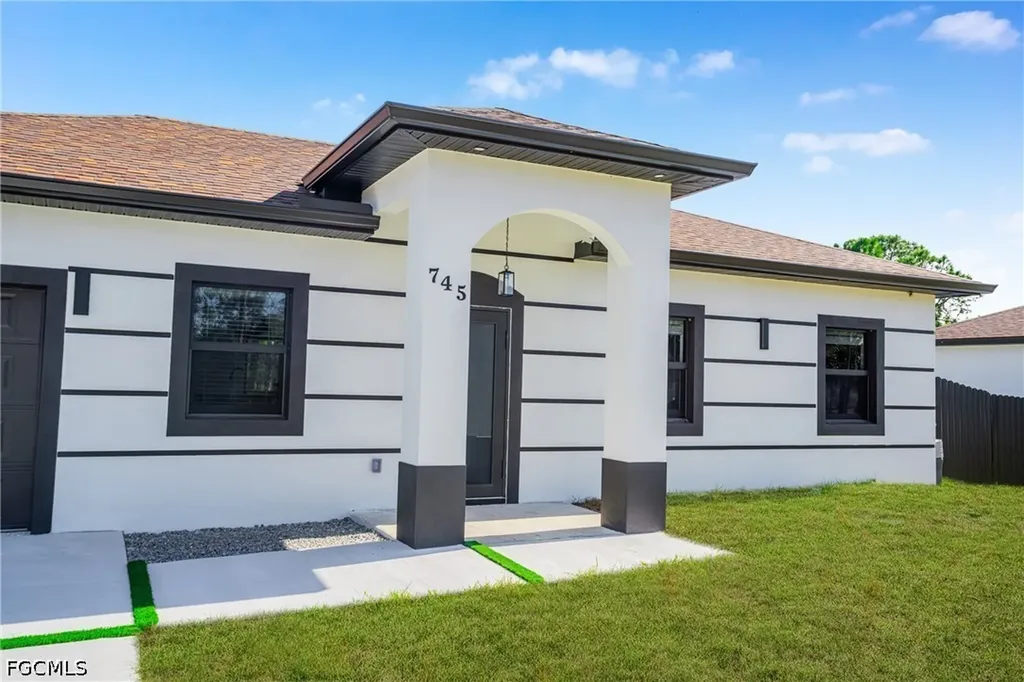 749 Roma Avenue S Lehigh Acres FL 33974